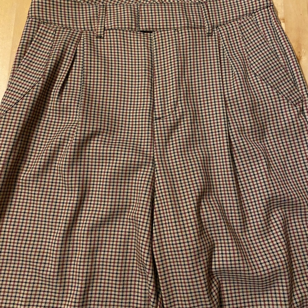 Reclaimed Vintage (ASOS) tan checked pleated baggy high rise pants 32 x 32 EUC